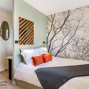 Studios Part-Dieu Gare - Homalyon Apartment