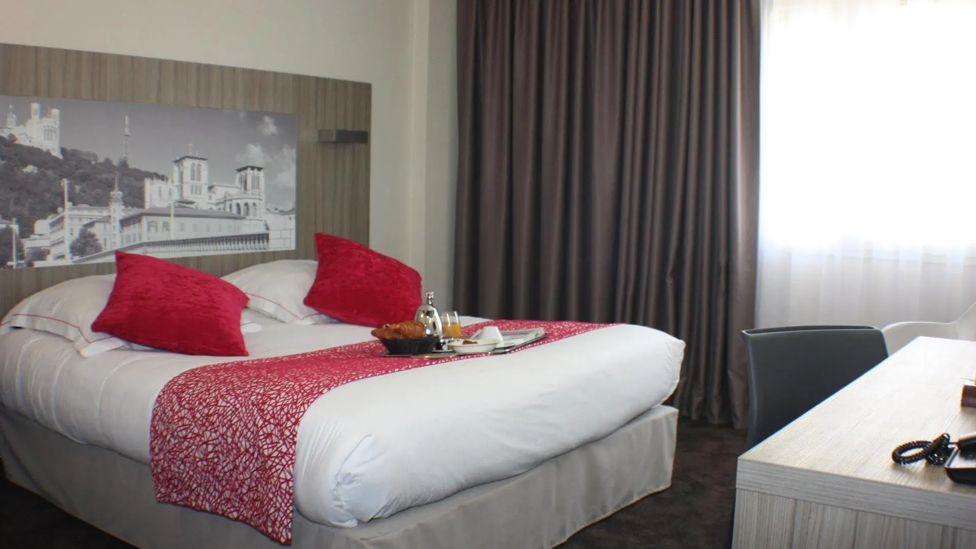Hotel Saphir 리옹 3*,
