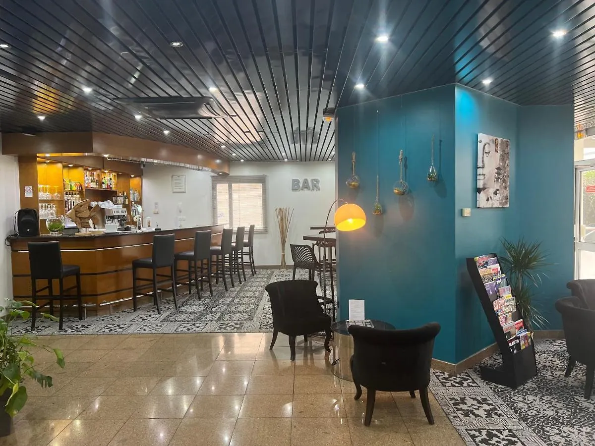 ***  Hotel Saphir Lyon France