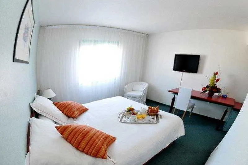 Hotel Saphir Lyon 3*,